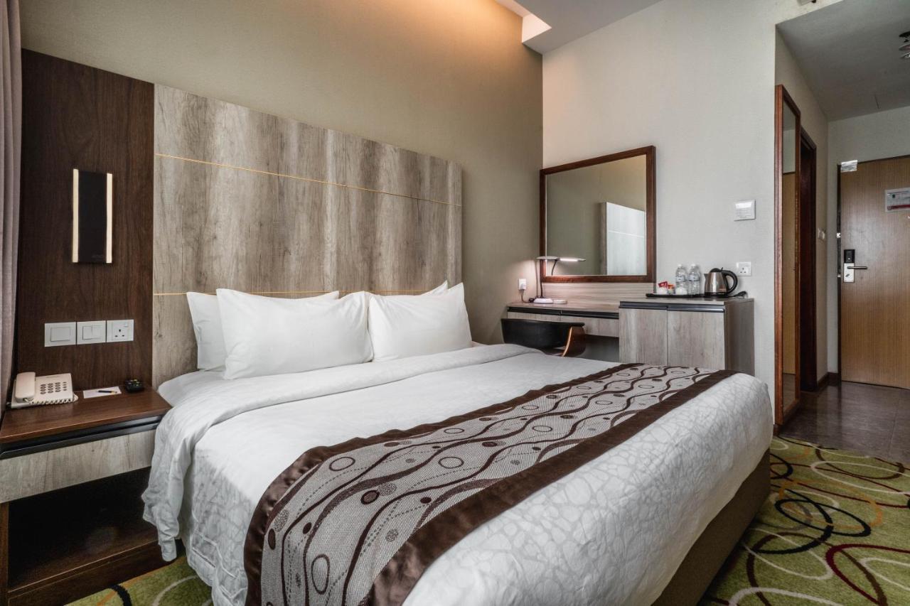 Ano Hotel Miri Exterior photo