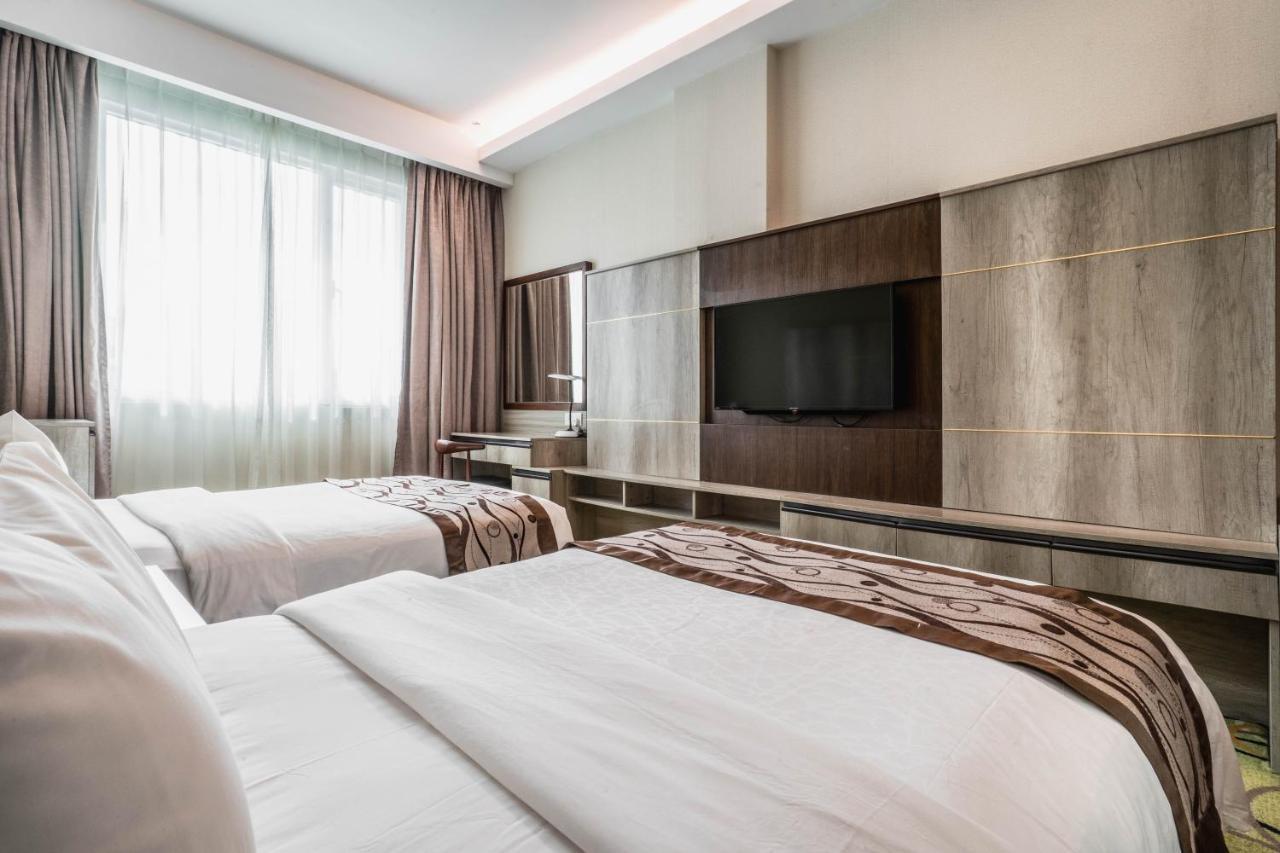 Ano Hotel Miri Exterior photo