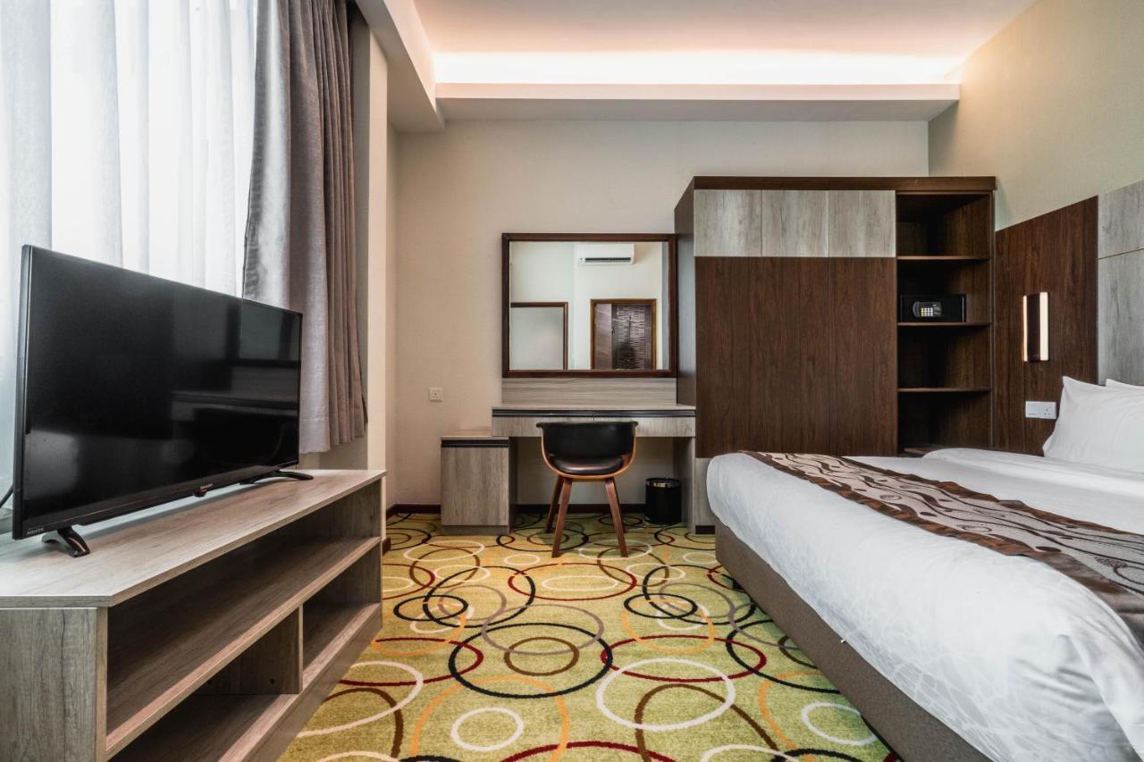 Ano Hotel Miri Exterior photo