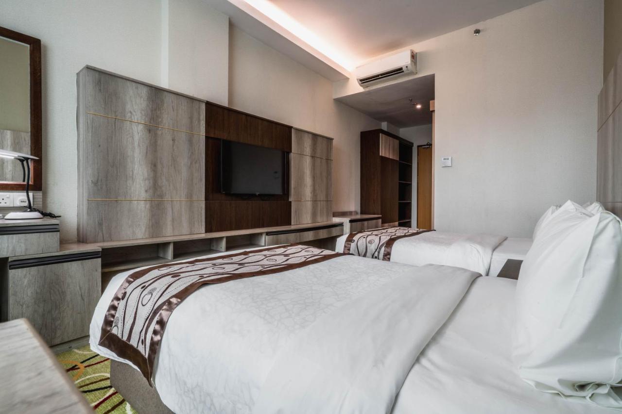 Ano Hotel Miri Exterior photo