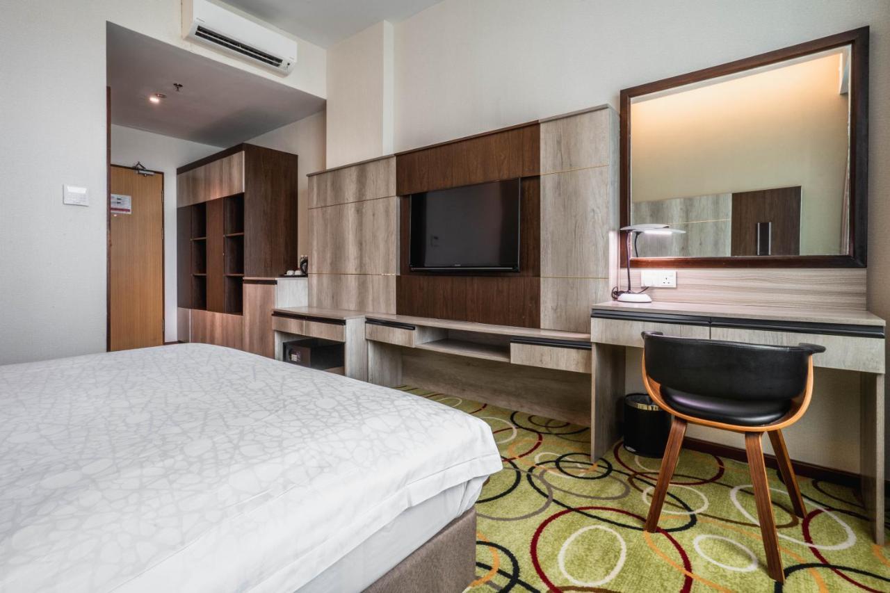 Ano Hotel Miri Exterior photo