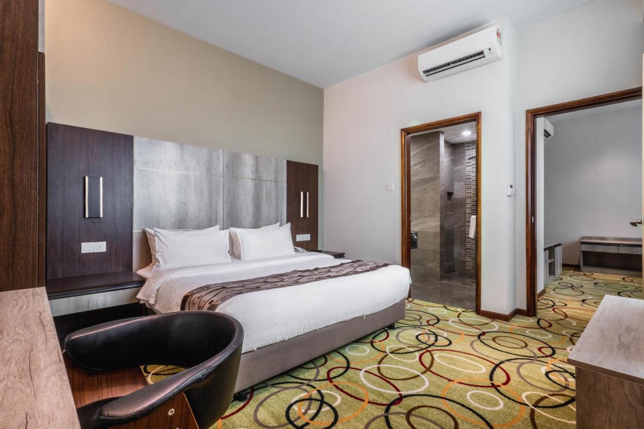 Ano Hotel Miri Exterior photo